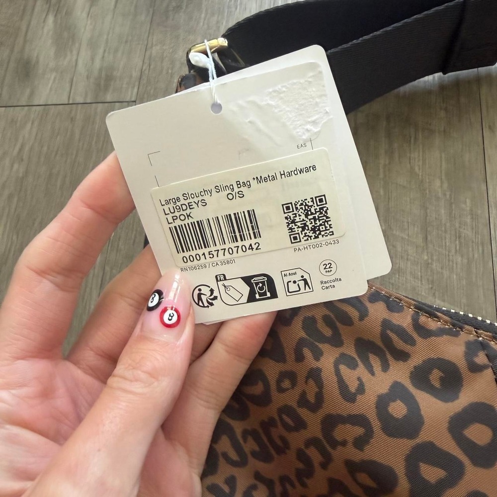 Lululemon Large Slouchy Sling Bag 13L Leopard Print Metal Hardware LU9DEYS NWT - Picture 2 of 3